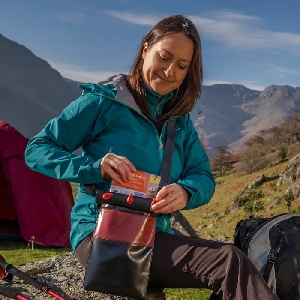 Водонепроницаемая сумка Aquapac 865 MPC60 Matterhorn with shoulder strap (TOPO Collection)