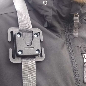 Aquapac 976 - элемент крепления Dock System типа Clip-on Belt Dock 325/50 мм (узкий ремень)